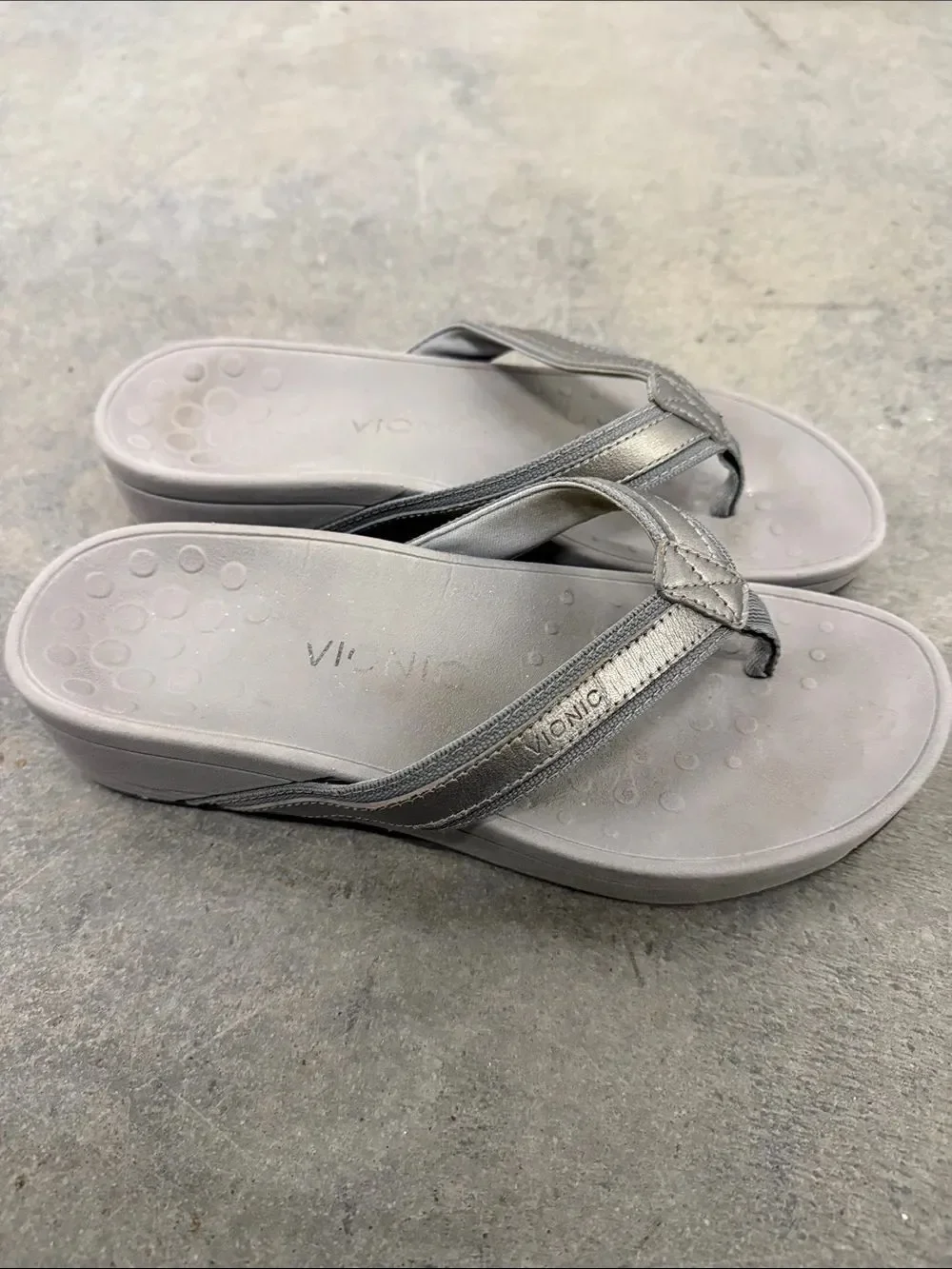 Vionic Metallic Pewter Thong Sandals - Women's